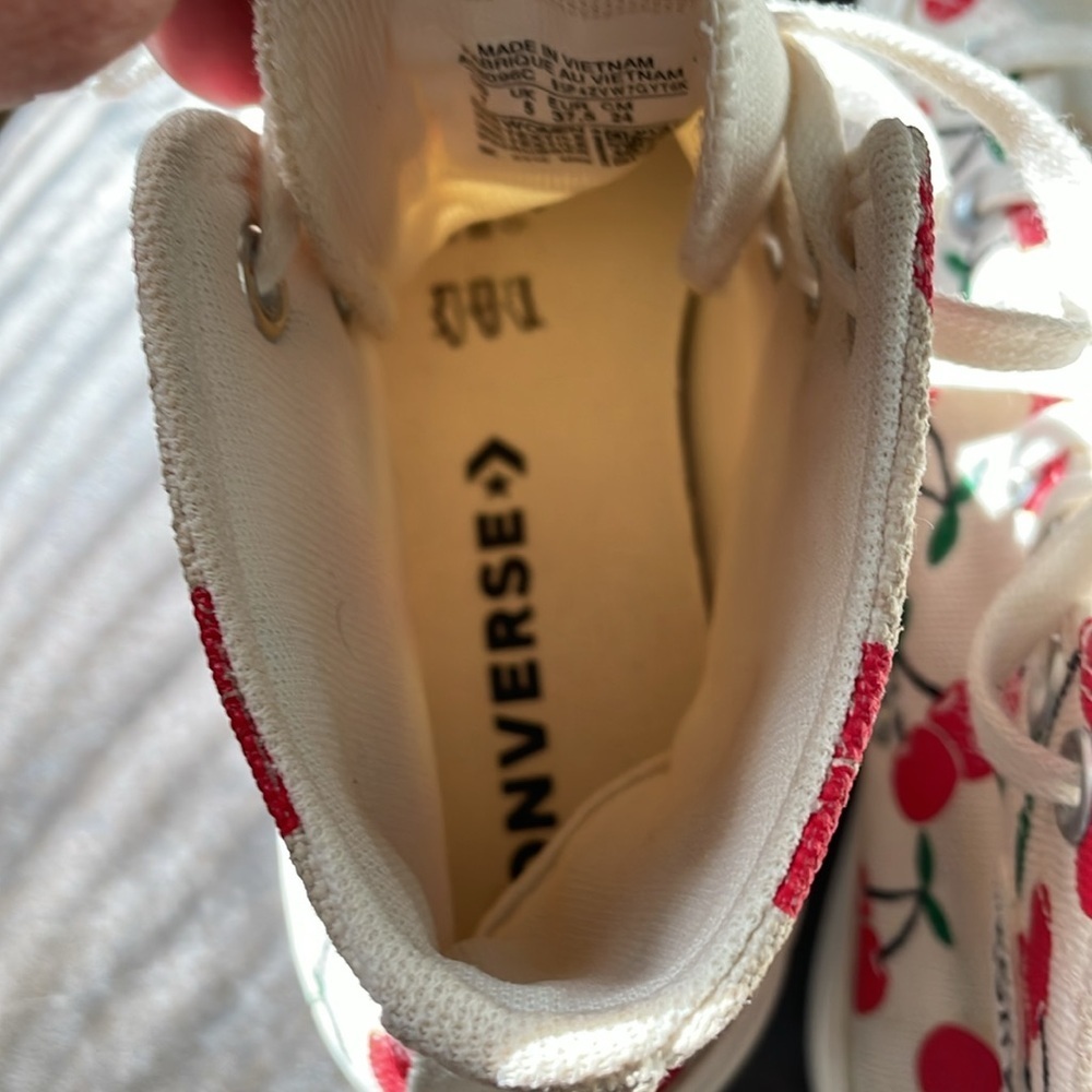 CONVERSE CHUCK TAYLOR ALL STAR LIFT PLATFORM CHERRIES - Picture 8 of 13